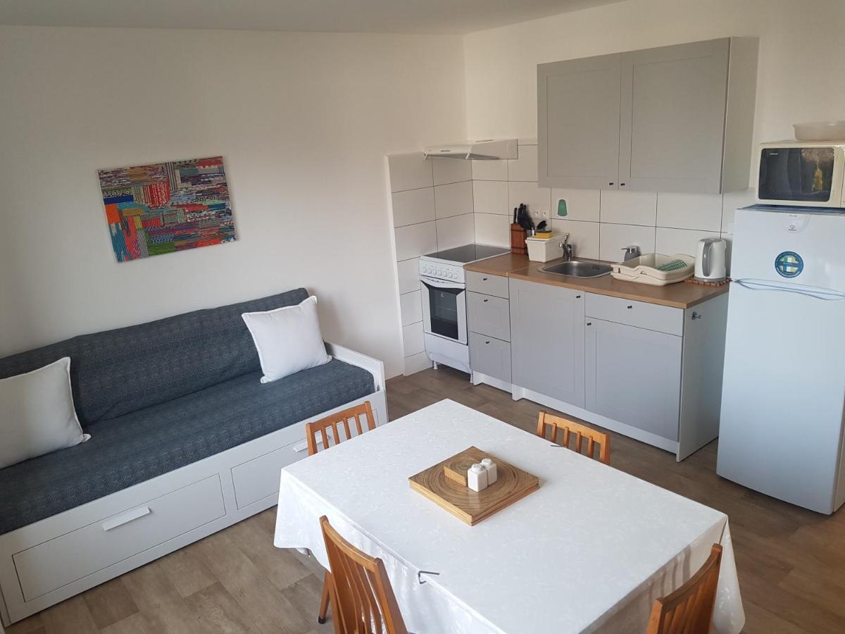 Apartment Retreat